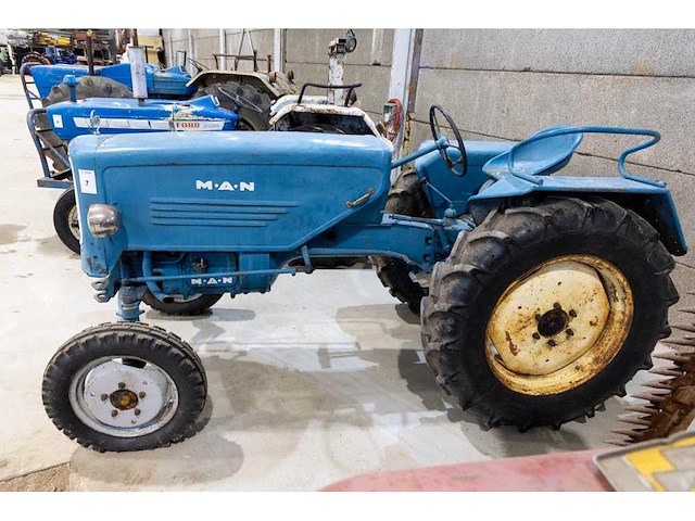 M.a.n. - - vintage tractor - afbeelding 8 van  13