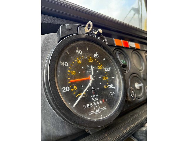 Man - 14-440 - brandweerwagen - afbeelding 29 van  43