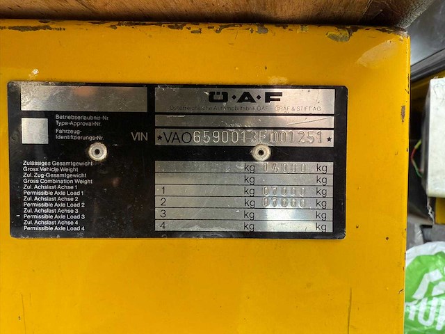 Man - 14-440 - brandweerwagen - afbeelding 32 van  43