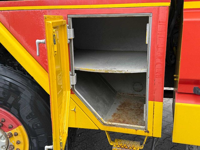 Man - 14-440 - brandweerwagen - afbeelding 39 van  43