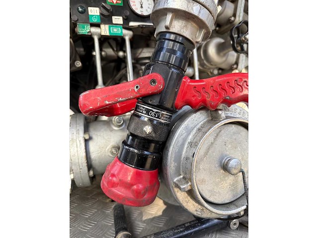 Man - 19-281 4x4 - brandweerwagen - afbeelding 46 van  61