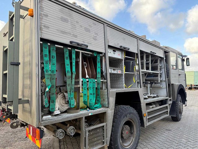 Man - 19-281 4x4 - brandweerwagen - afbeelding 58 van  61