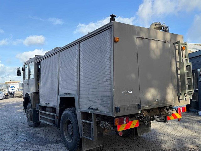Man - 19-281 4x4 - brandweerwagen - afbeelding 25 van  61