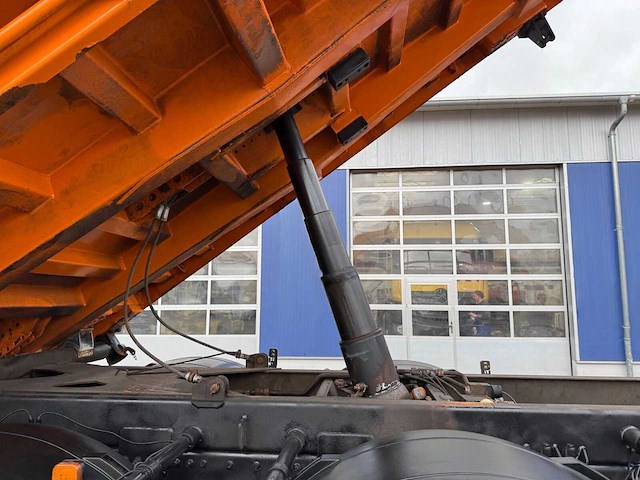 Man - 2011 - tgs 33.400 - vrachtwagen - afbeelding 9 van  28