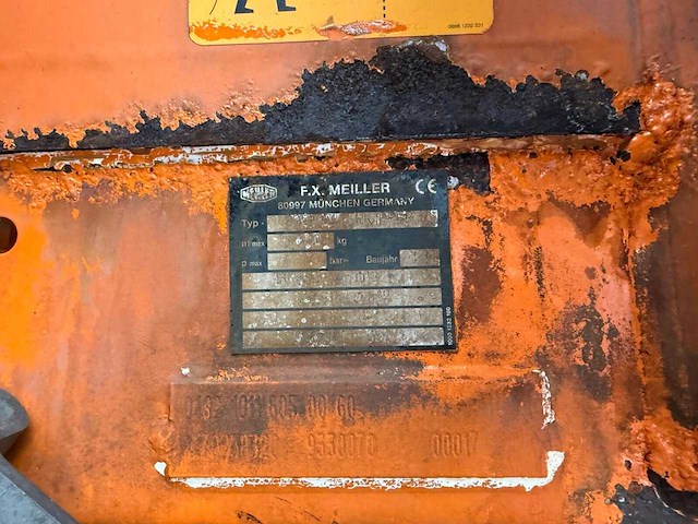 Man - 2011 - tgs 33.400 - vrachtwagen - afbeelding 11 van  28