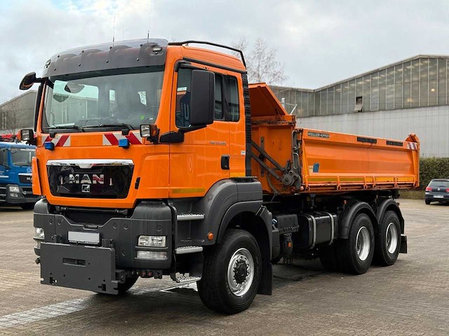 Man - 2011 - tgs 33.400 - vrachtwagen - afbeelding 1 van  28