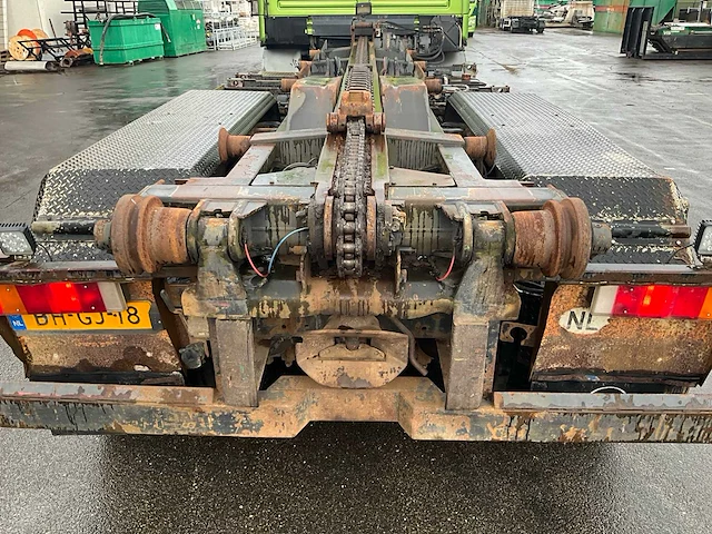 Man - 27 fvl - vrachtwagen met kettingsysteem - afbeelding 7 van  23