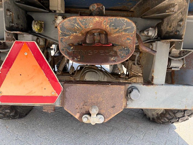 Man - 4x4 - vrachtwagen - afbeelding 16 van  17