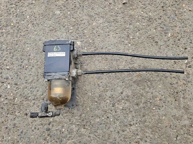 Man - 81.12501-6084 - water afscheider - afbeelding 1 van  3