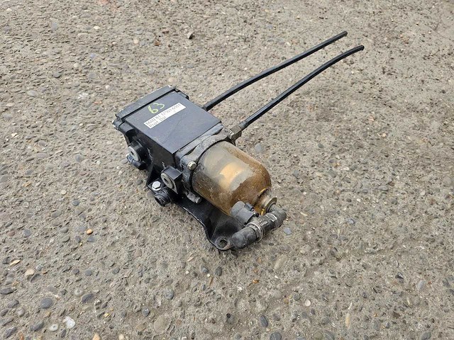 Man - 81.12501-6084 - water afscheider - afbeelding 2 van  3