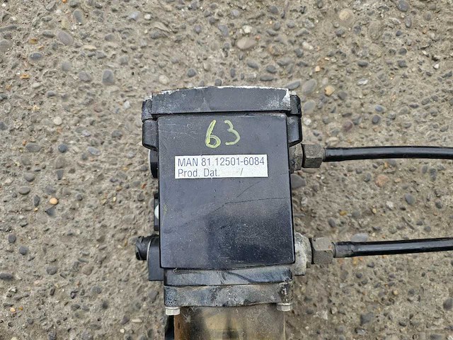 Man - 81.12501-6084 - water afscheider - afbeelding 3 van  3