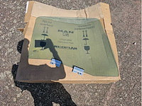 Man - 81.62645.0042 - raam deur rechts - afbeelding 1 van  2