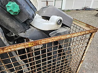 Man - bak met vrachtwagen onderdelen - afbeelding 6 van  12