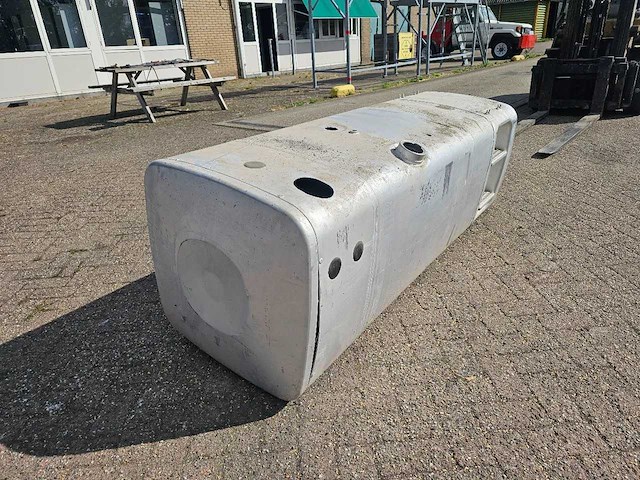 Man - brandstof tank 760 liter - afbeelding 8 van  11