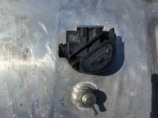 Man - mercedes actros - brandstof tank - afbeelding 2 van  10