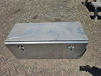 Man - rvs opslag bak - afbeelding 1 van  9