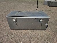 Man - rvs opslag bak - afbeelding 1 van  6