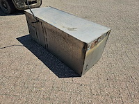 Man - rvs opslag bak - afbeelding 5 van  6