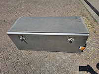 Man - rvs opslag bak - afbeelding 1 van  5