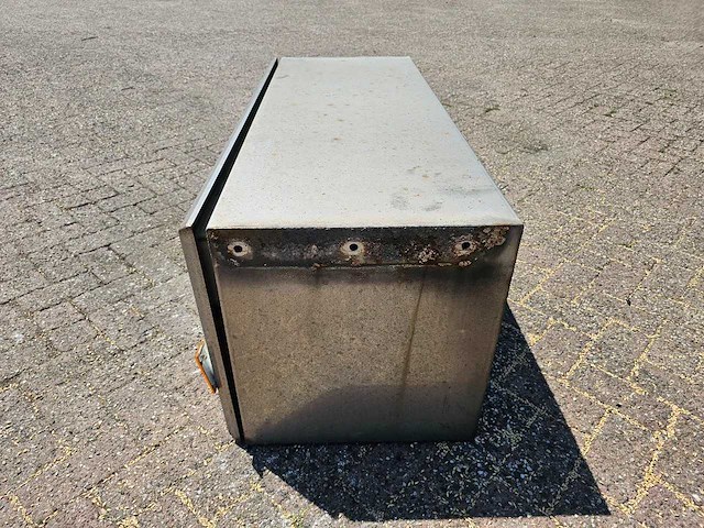 Man - rvs opslag bak - afbeelding 5 van  5