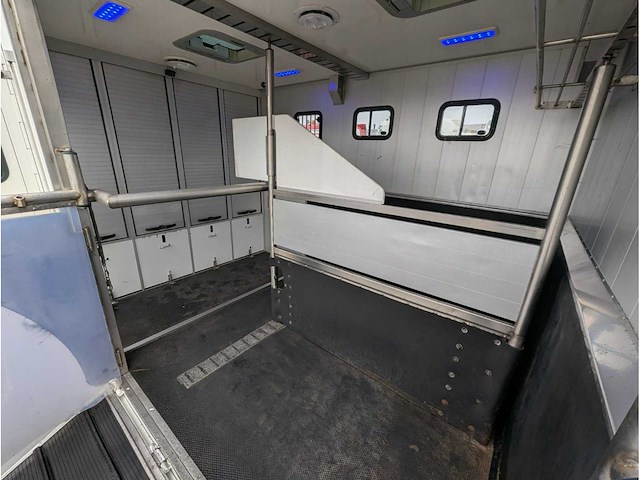 Man - tgl 1.180 - paardenwagen - 2012 - afbeelding 18 van  59