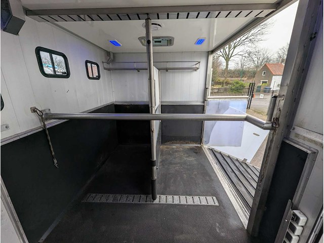 Man - tgl 1.180 - paardenwagen - 2012 - afbeelding 21 van  48