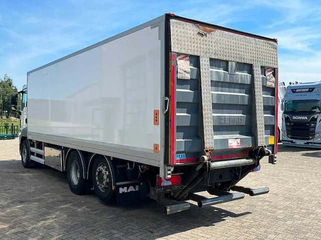 Man - tgs 26.360 - vollucht - stuuras - automaat - 2018 - vrachtwagen - afbeelding 19 van  20
