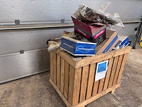 Man - tgs 41.400 / cla 26.280 - parts - box of man tgs 41.400 / cla 26.280 parts - afbeelding 2 van  6