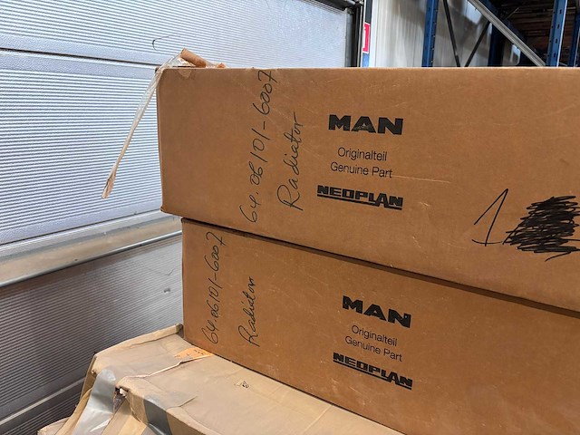 Man - tgs 41.400 / cla 26.280 - parts - box of man tgs 41.400 / cla 26.280 parts - afbeelding 9 van  9