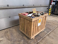 Man - tgs 41.400 / cla 26.280 - parts - box of man tgs 41.400 / cla 26.280 parts - afbeelding 1 van  8
