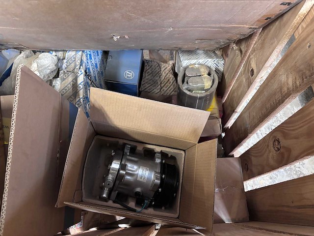 Man - tgs 41.400 / cla 26.280 - parts - box of man tgs 41.400 / cla 26.280 parts - afbeelding 6 van  9