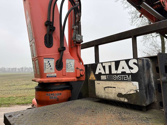 Man - vrachtwagen - afbeelding 13 van  30