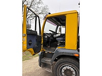 Man - vrachtwagen - afbeelding 15 van  30