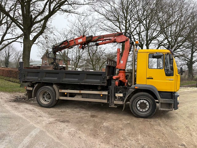 Man - vrachtwagen - afbeelding 26 van  30