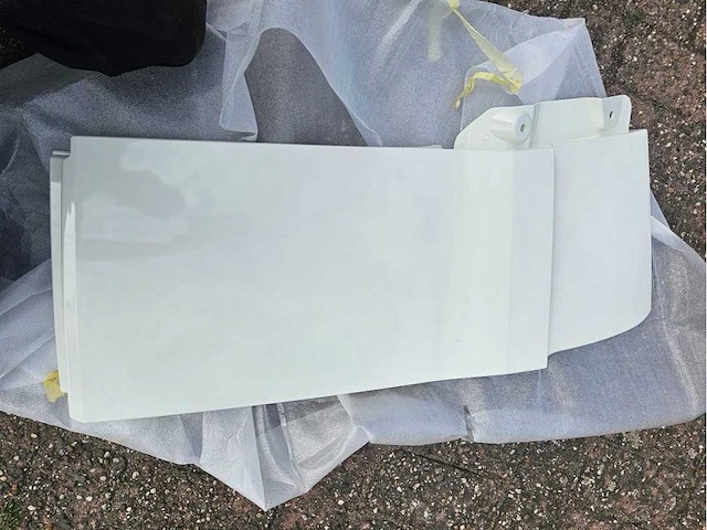 Man - zijfender bovenkant links - afbeelding 1 van  4