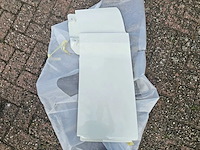 Man - zijfender bovenkant links - afbeelding 2 van  4