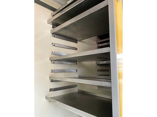 Man 8-224 vrachtwagen met verkoop oplegger - afbeelding 17 van  35