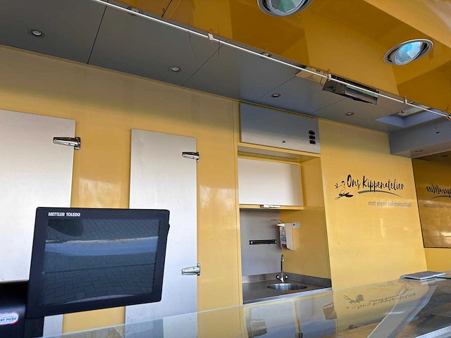 Man 8-224 vrachtwagen met verkoop oplegger - afbeelding 19 van  35