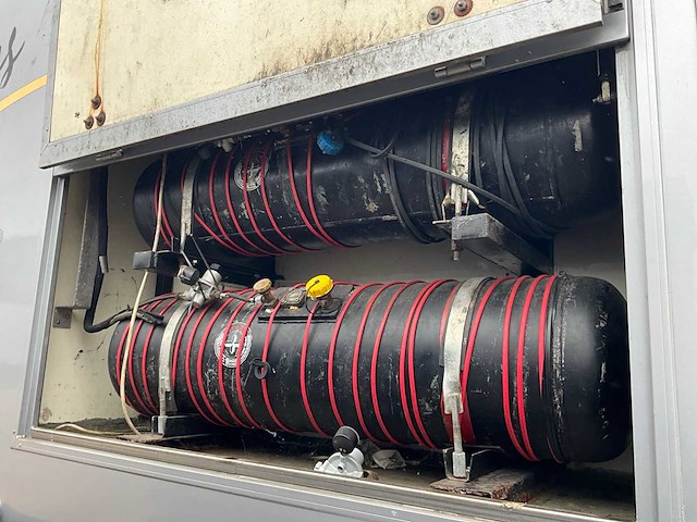 Man 8-224 vrachtwagen met verkoop oplegger - afbeelding 24 van  35