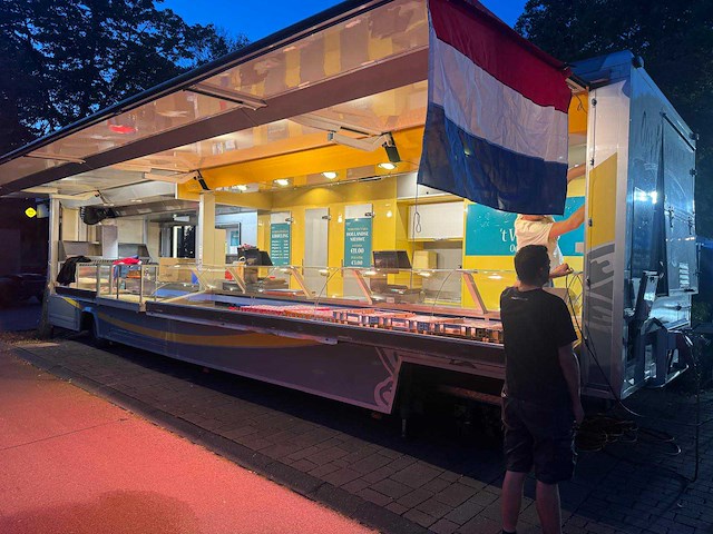 Man 8-224 vrachtwagen met verkoop oplegger - afbeelding 23 van  35