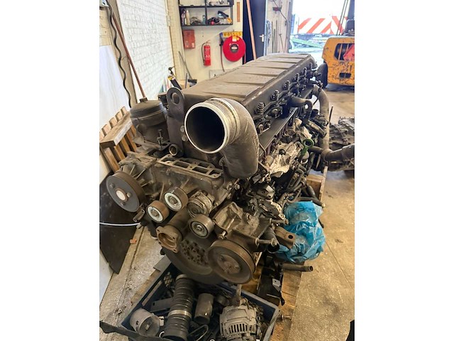 Man motor euro 5 - vrachtwagen onderdeel - afbeelding 3 van  6
