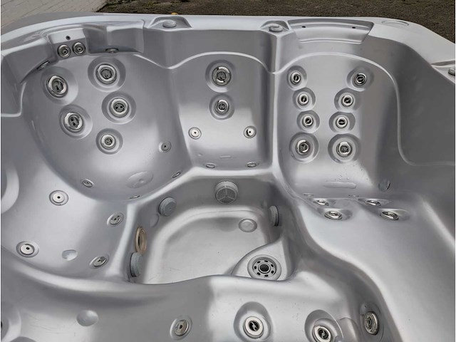 Mandalay deluxe spa 5 persoons jacuzzi en buitenspa - afbeelding 12 van  13