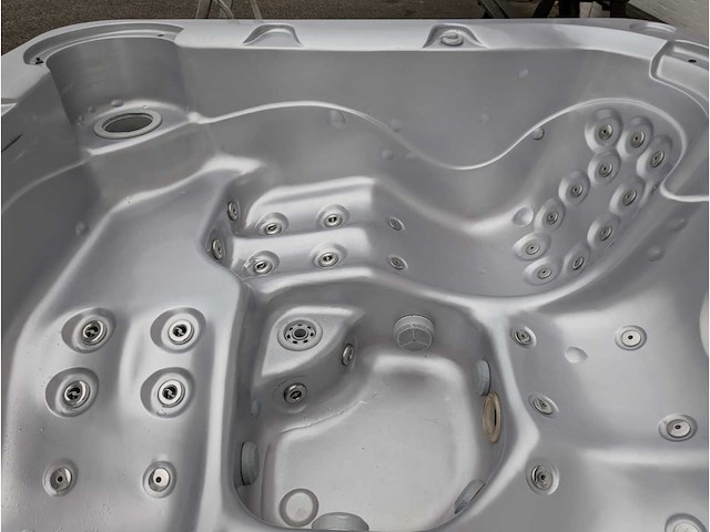 Mandalay deluxe spa 5 persoons jacuzzi en buitenspa - afbeelding 7 van  13
