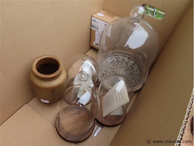 Mandjes, stolpen en zeefjes - afbeelding 2 van  3