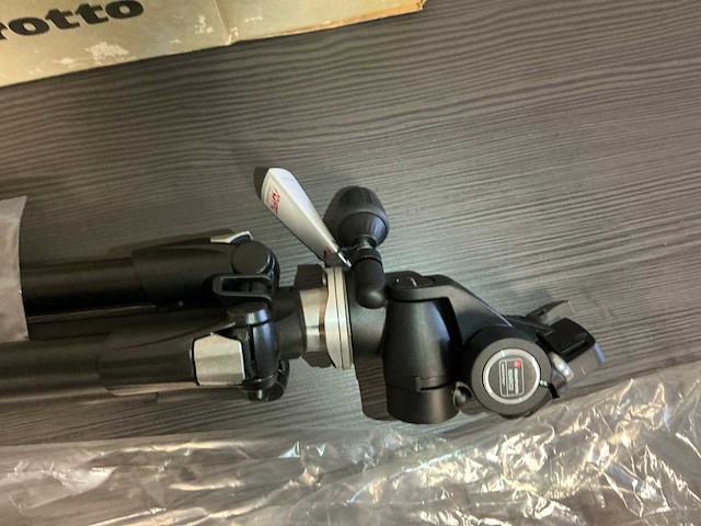 Manfrotto basic tripod 055xdb,804rc2 statief - afbeelding 3 van  6