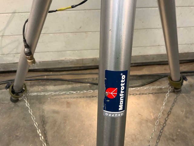 Manfrotto cruppo statief met schijnwerper - afbeelding 3 van  7