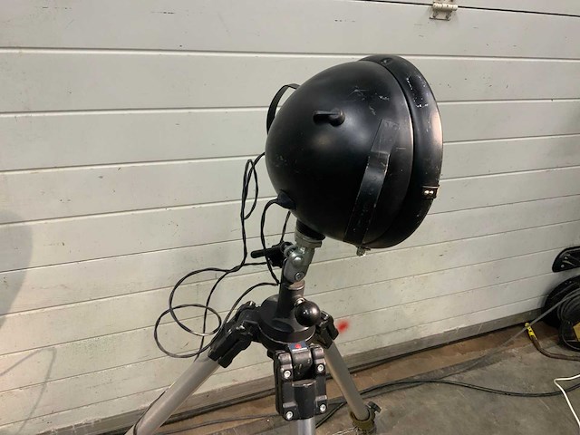 Manfrotto cruppo statief met schijnwerper - afbeelding 4 van  7