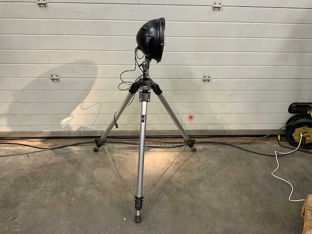 Manfrotto cruppo statief met schijnwerper - afbeelding 5 van  7