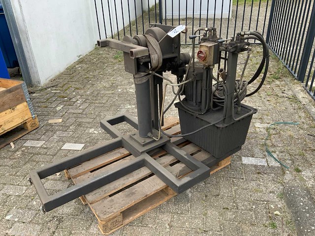 Manipulator - afbeelding 1 van  6