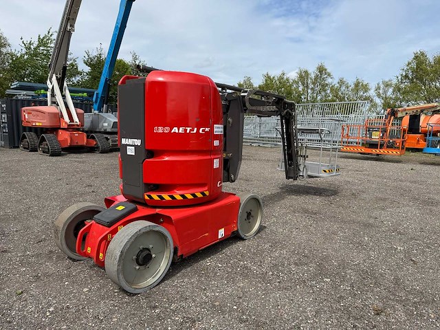 Manitou - 2009 - 120 aetj - knikarm hoogwerker - afbeelding 17 van  21
